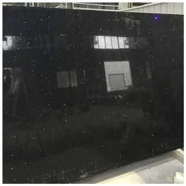 Csillogó fekete kvarc